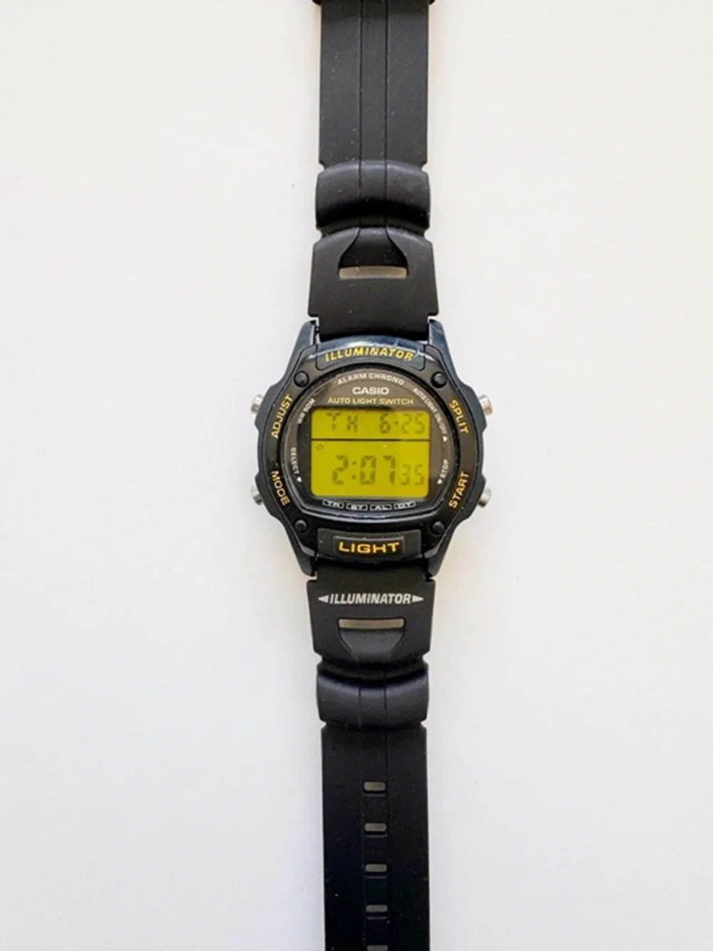Casio Vintage Digital Sport Watch 36mm - Working Great!